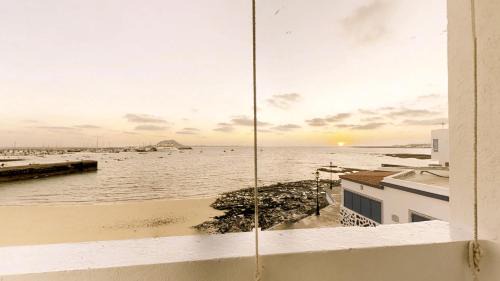 Double Room with Balcony and Sea View