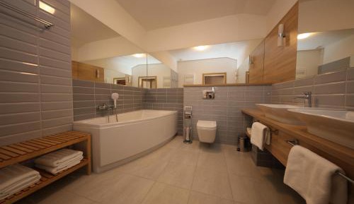 Deluxe Junior Suite