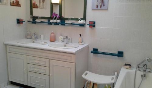 Family Room with Garden View