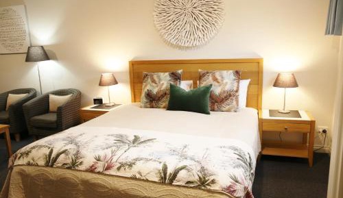 Deluxe King Room with Spa Bath