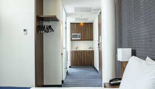 Standard Double Room with City View