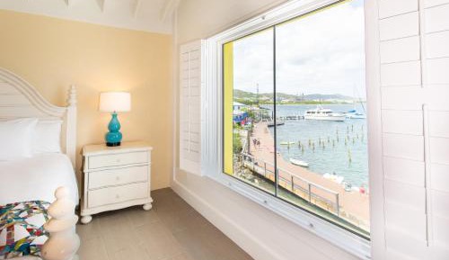 Deluxe Ocean Front Two Queen Beds