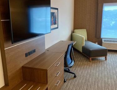 King Suite - Communication Accessible