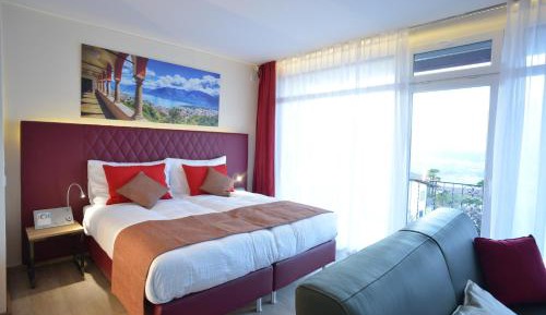 Deluxe Double or Twin Room with Balcony