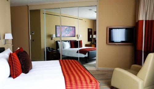 Two-Bedroom Suite with Sea View Non-Smoking