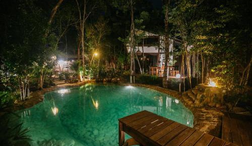 Villa with Garden View