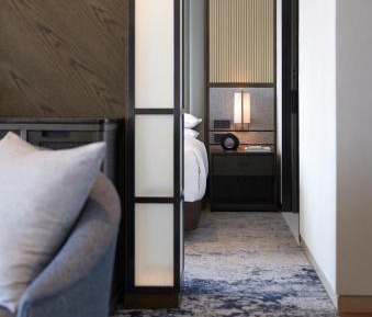 2 Single Junior Suite Club Lounge Access