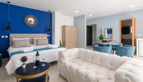 Suite with Private Jacuzzi