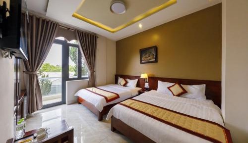 King Suite with Balcony
