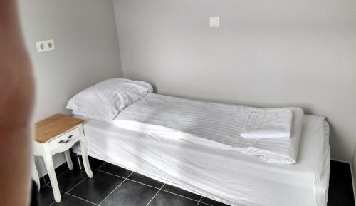 Small Single Room