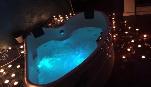 King Room with Spa Bath