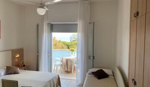 Triple Room with Sea View