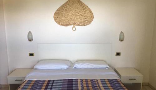 One-Bedroom Apartment with Sea View