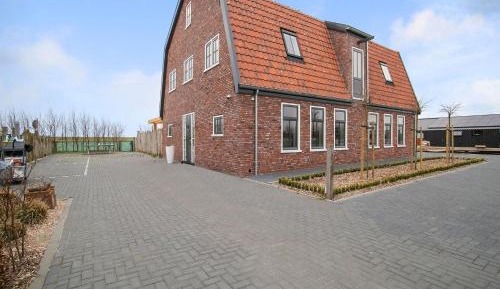 Five-Bedroom Holiday Home