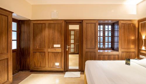 King Room with Lake View