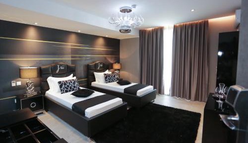 Twin Room with Balcony