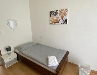 Single Room with Shared Bathroom