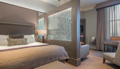 Junior King Suite