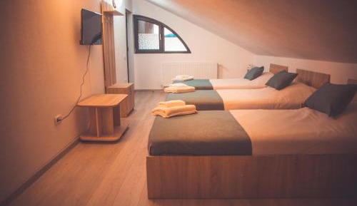 Triple Room with Private Bathroom