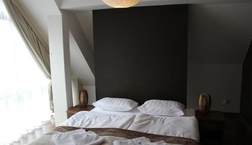 Two-Bedroom Apartment with Balcony