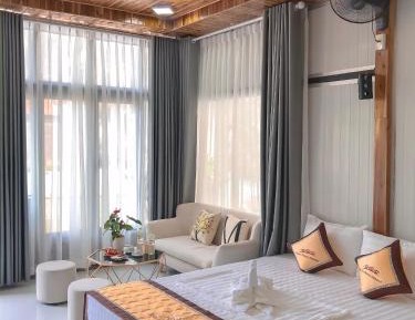King Room with Lake View