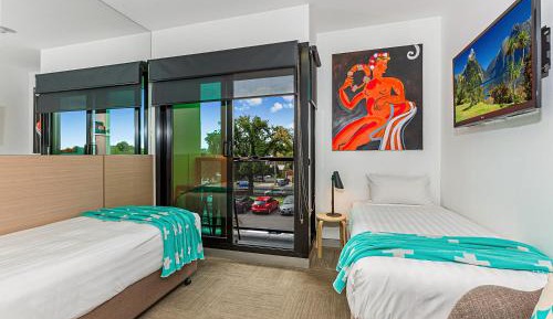 Standard Twin Room with Balcony
