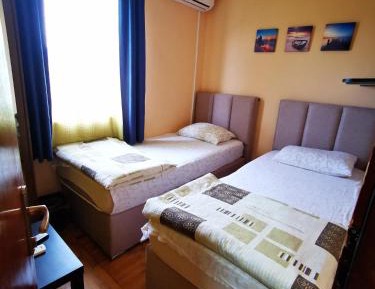 Standard Double or Twin Room with Garden View