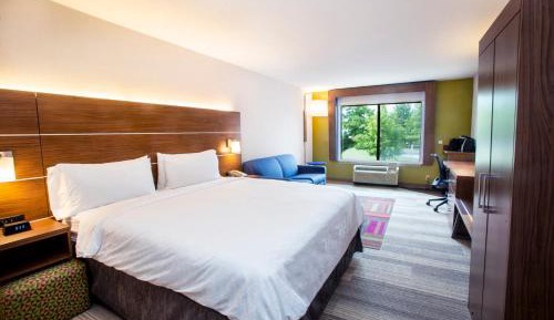 King Suite with Sofa Bed