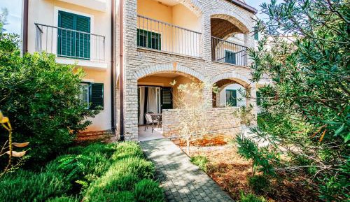 Comfort One-Bedroom Apartment (4 Adults) 