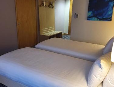 Standard Room with Two Single Beds
