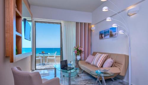 One-Bedroom Apartment with Sea View