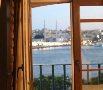 Deluxe Triple Room with Sea View
