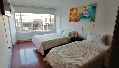 Superior Twin Room with City View