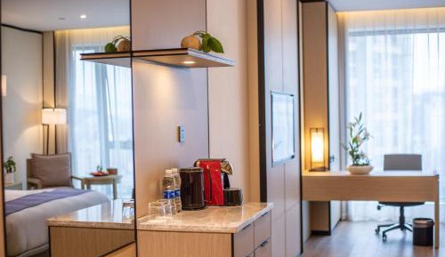 Deluxe Double Room with Shower