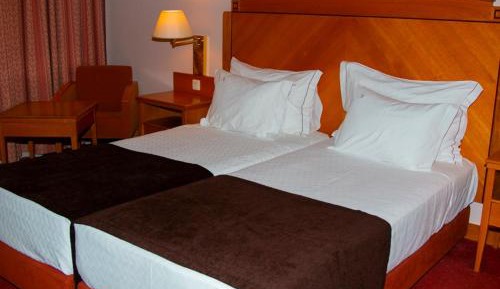 Twin Room with City View