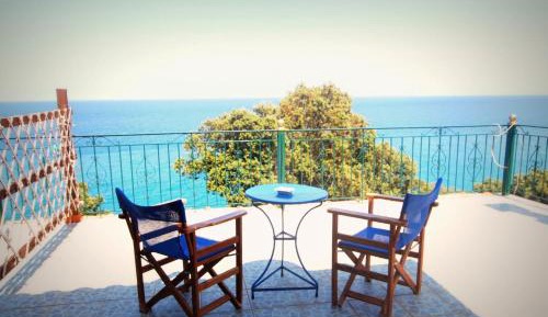 Triple Room with Sea View
