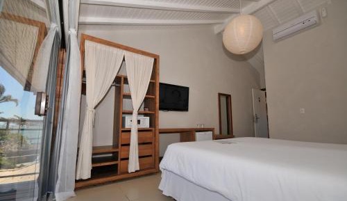 Superior Double Room with Side Sea View and Balcony