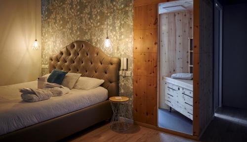Suite with Sauna and Balcony