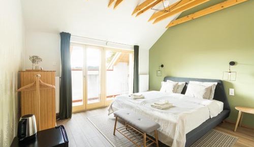 Queen Room with Balcony