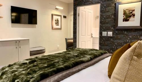 Superior King Room