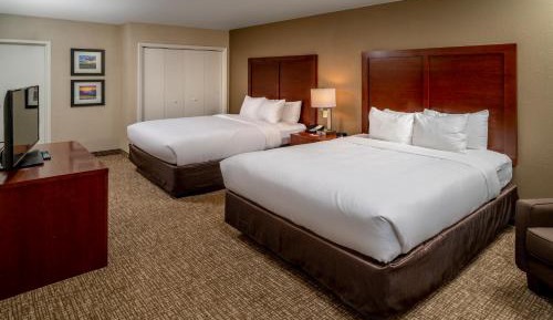 Double Suite with Two Double Beds - Accessible/Non-Smoking