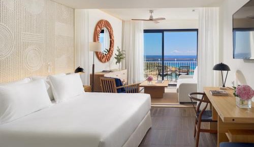 Junior Suite Mare (2 Adults)