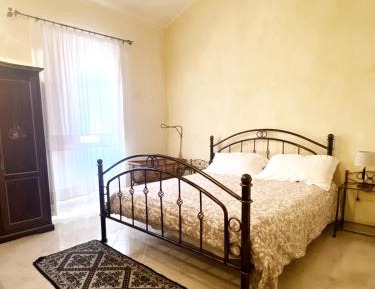 Deluxe Double Room (2 Adults + 1 Child)