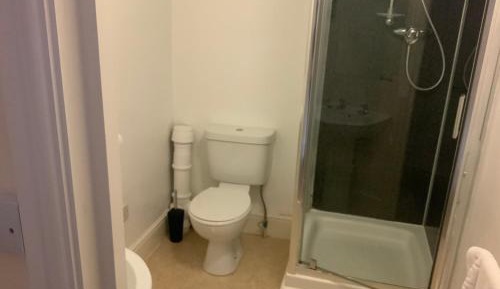 Twin Room with Shower