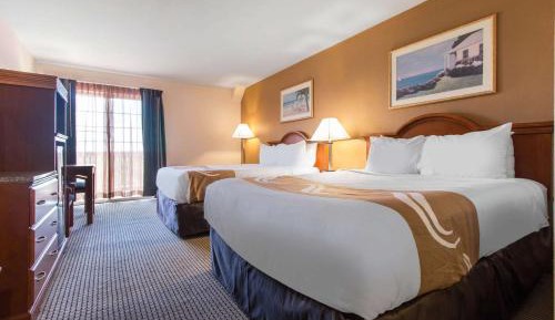 Queen Room with Two Queen Beds - Non-Smoking