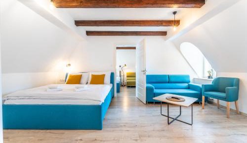  Deluxe Two-Bedroom Apartment