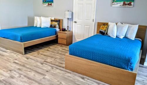 Deluxe Studio with Two full Size Beds 