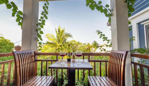 Suite with Garden View