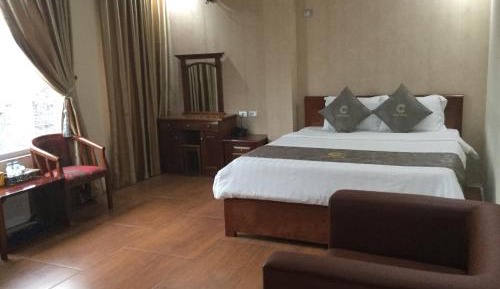 Deluxe Room (2 Adults + 1 Child)