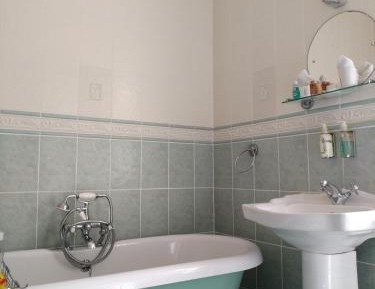 Double Room (1 Adult)